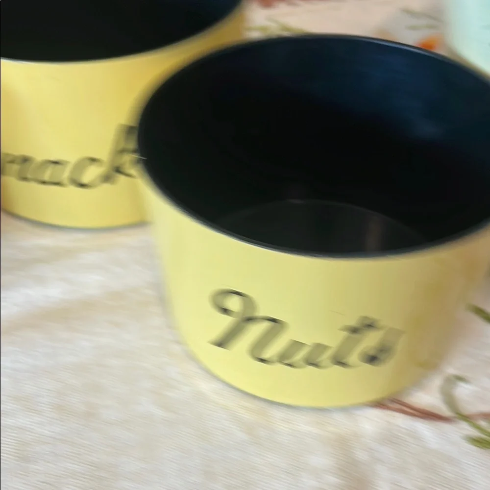 Yellow and brown nesting Snack Canister Set vintage 60’s